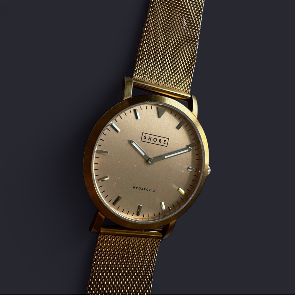 Shore Gold Mesh Band Watch minimalist design need battery - Picture 2 of 6